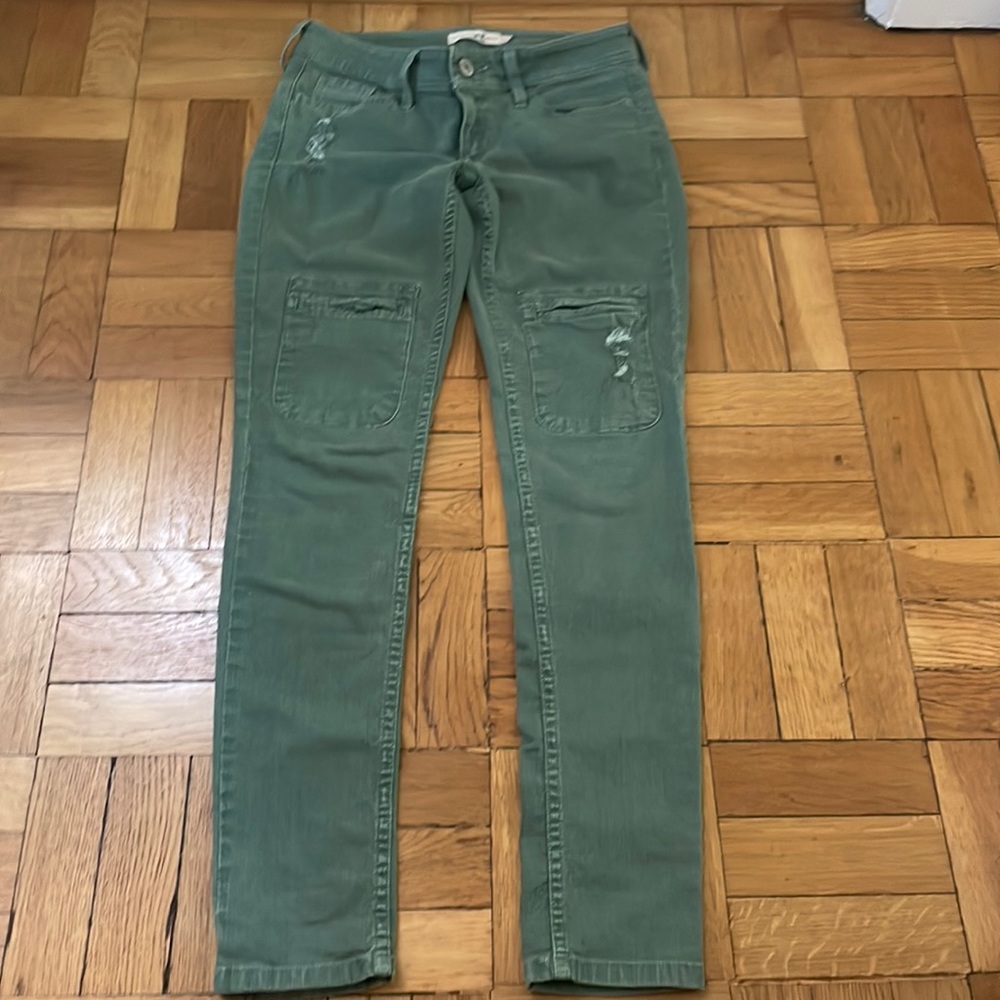 Tommy girl distressed denim